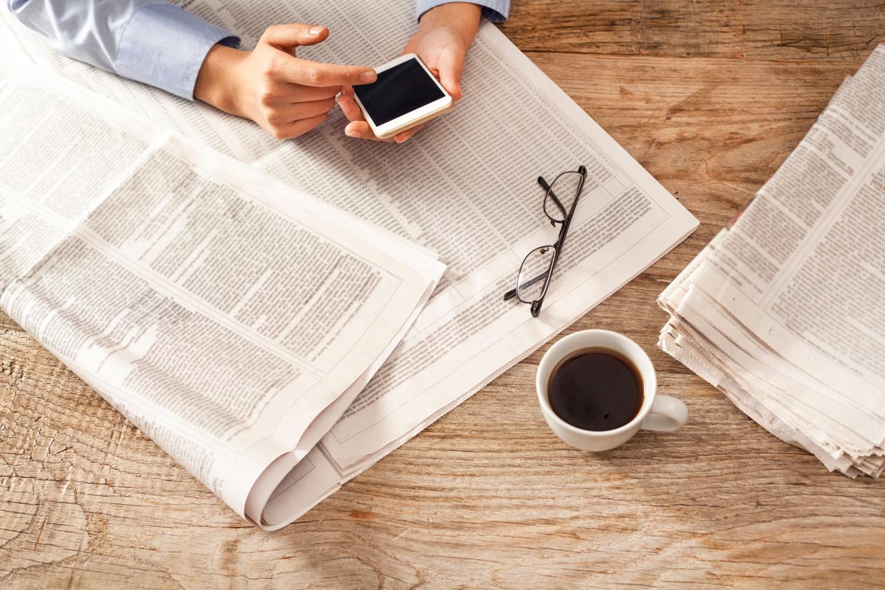 social media vs newspaper